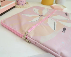 Funda Notebook 17" Flora en internet