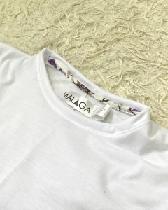 REMERA ANASTASIA VIOLETAS - comprar online