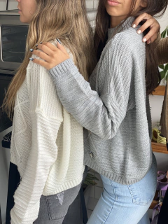 SWEATER POLERA BUFFY GRIS en internet
