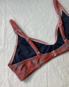 CORPIÑO NINA ESTAMPADO TERRACOTA en internet
