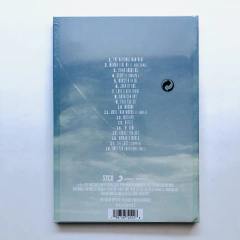 Cd Little Mix Lm5 Alemania - Cd Súper Deluxe Edition Version Libro Tapa Dura con Fotos, Portada Alternativa Celeste & Bonus Tracks - 18 Temas - comprar online