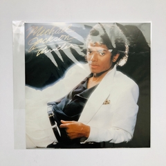 Cd Michael Jackson Thriller 40 Aniversarios Japon - Edicion Especial Limitada 2 Cds Blu Spec Con Poster Grande & Postal Exclusiva - 19 Temas - Disqueria TiendaPop