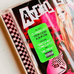 Cd Avril Lavigne Greatest Hits Usa - Edicion Grandes Exitos con 20 Temas en internet