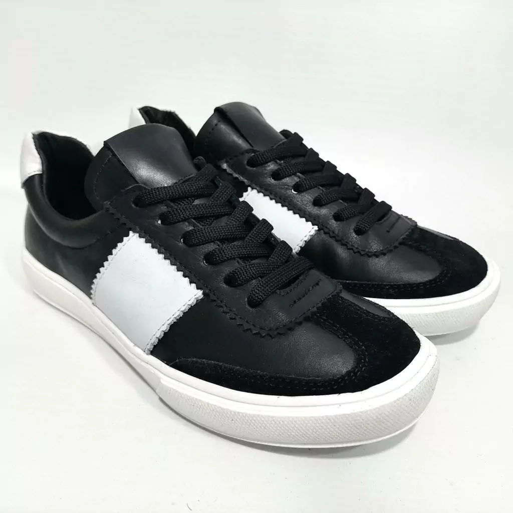 BOSTON cuero negro y blanco