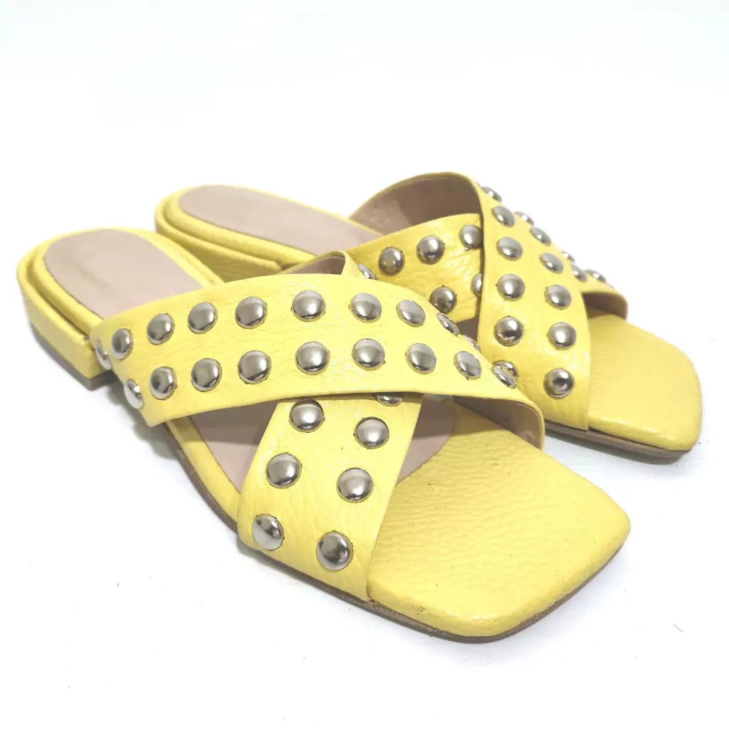 AMÉRICA cuero amarillo