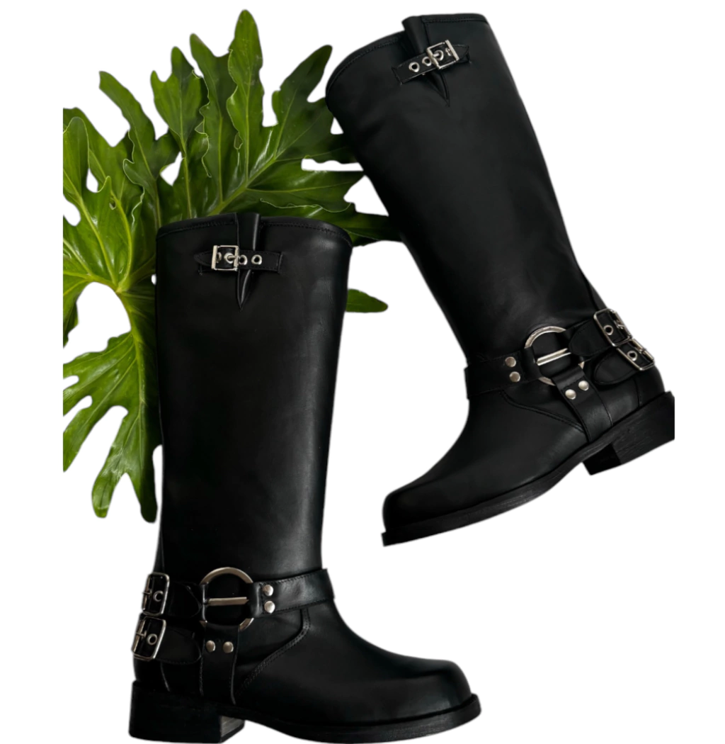 VICU cuero negro