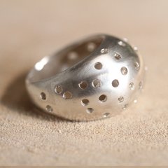 Anillo Bombé Agujeritos - comprar online