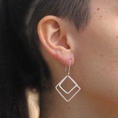 Aros Colgantes Geo dobles- Cuadrado-