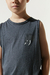 MUSCULOSA SQUARE KIDS GRIS TOPO - comprar online