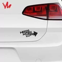 Adesivo Needs More Low na internet