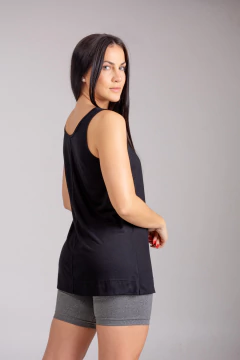 MUSCULOSA CALA NEGRO en internet