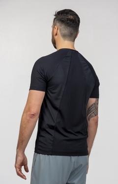 REMERA REACTION - tienda online