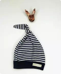 Gorrito minimo con nudo - Cod. M718