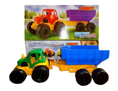 Tractor Chico con acoplado