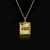 Pingente quadrado personalizável com moldura banhado à ouro 18K, da marca Dezoitok Joias.