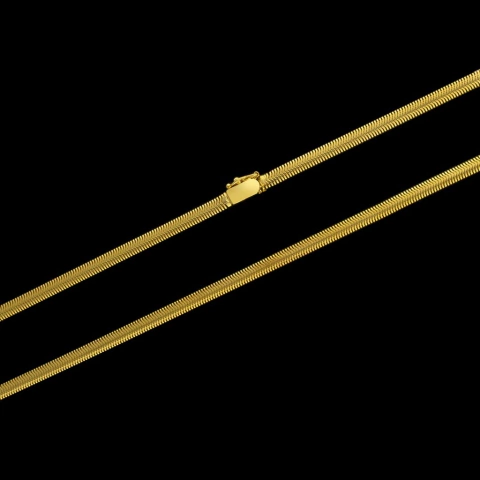 Corrente rabo de rato flat banhada à ouro 18k, da marca Dezoitok Joias.