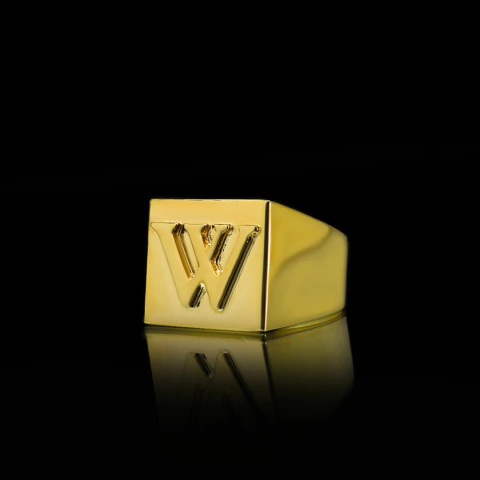 Anel Letra W - Banhado a Ouro 18K - comprar online