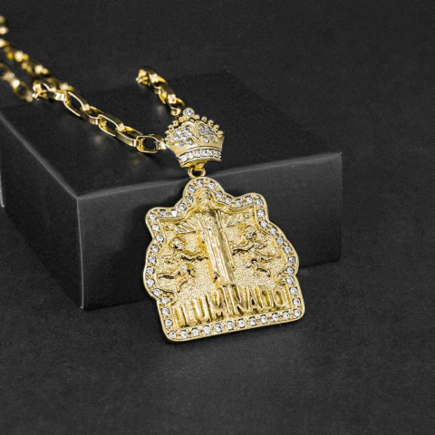 Pingente Iluminado Cravejado - 3,9x4cm - Banhado a Ouro 18K - comprar online