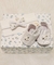Sapatilha Meia Bebê Gift - Linho Branco com Pérolas - Bordado Manual - 4 Rosinhas - comprar online