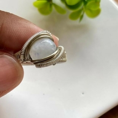 Anillo con Piedra de La Luna (# 6) - comprar online