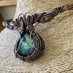 Gargantilla Wicca con Labradorita Dorada - El Taller De Mema