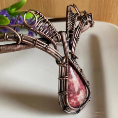 Tiara Élfica con Thulita en internet