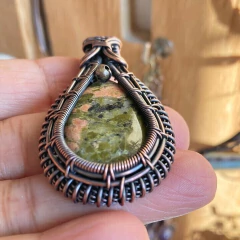 Colgante Cobre Viejo con Jaspe Unakita - El Taller De Mema