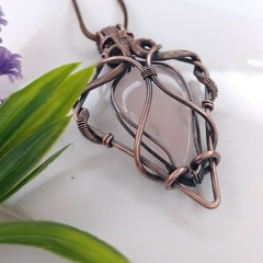 Colgante Cobre Viejo con Cuarzo Rosa - El Taller De Mema