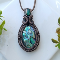 Colgante Cobre Viejo con Avaloni y Tercer Ojo de Ágata Verde - comprar online
