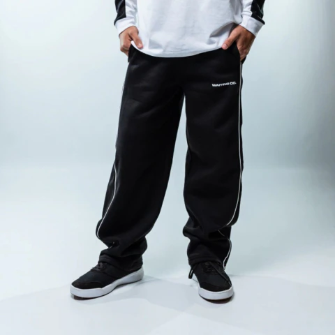 Jogging baggy c/recorte WB