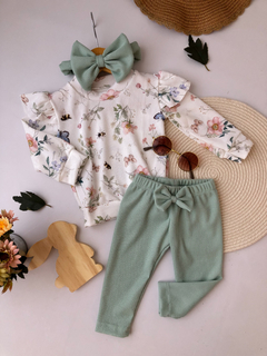 Conjunto primavera en internet