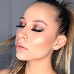 Delineador Líquido Preto Ruby Rose na internet