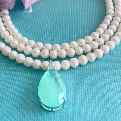 Colar Pérolas Anne Dourado