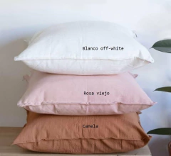 PACK X 3 ALMOHADONES 2 LISOS Y 1 RAYADO TUSOR (1 de 40x60 y 2 de 50x50)