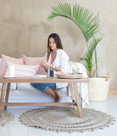 CANASTO DE PALMA CON MANIJA DE CUERO - Teodolina Deco