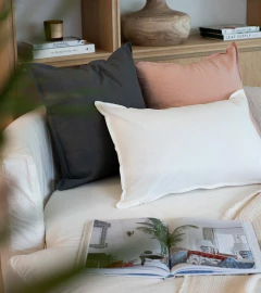 ALMOHADON CLASICO LISO - comprar online