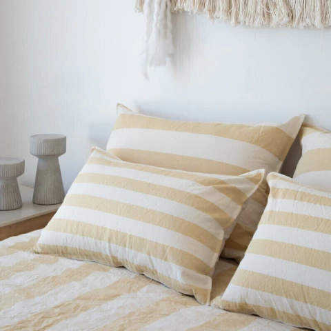 Almohadon clasico jacaranda mostaza