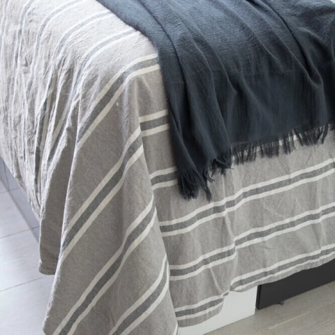 CUBRE SOMMIER BERNA RAYADO TUSOR - TEODOLINA DECO