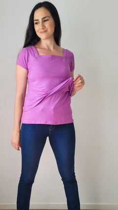 Remera Frida Lila en internet
