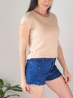Remera Eva Beige en internet