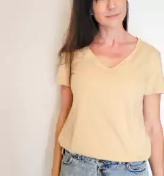 Remera Juana Beige