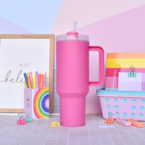 Vaso Termico Plastico Irrompible Tipo Stanley Quencher 1L - INDUSTRIAS VAIA-CREADORES DEL AUTOMATE-FABRICA NACIONAL
