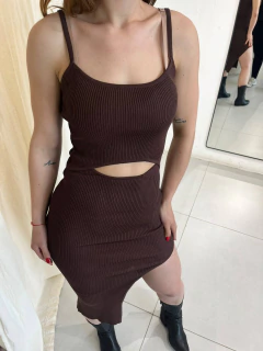 Vestido de hilo con abertura en internet
