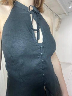 Imagen de Blusa sin mangas con botones y lazo