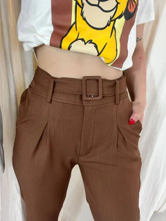 Pantalón sastrero con cinturón en internet