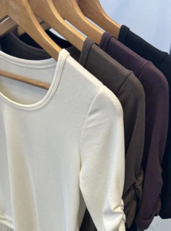 REMERA UPALLATA en internet