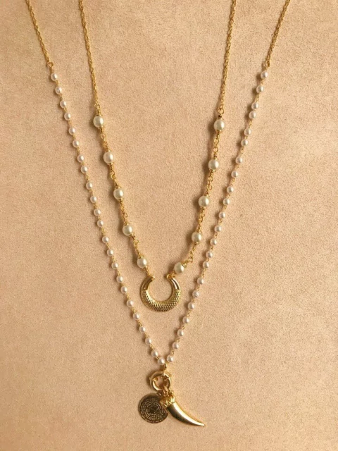 Colar dois em um de pérolas com pingentes