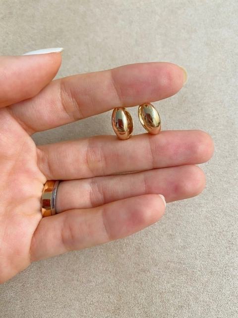 Argolinha oval folheada