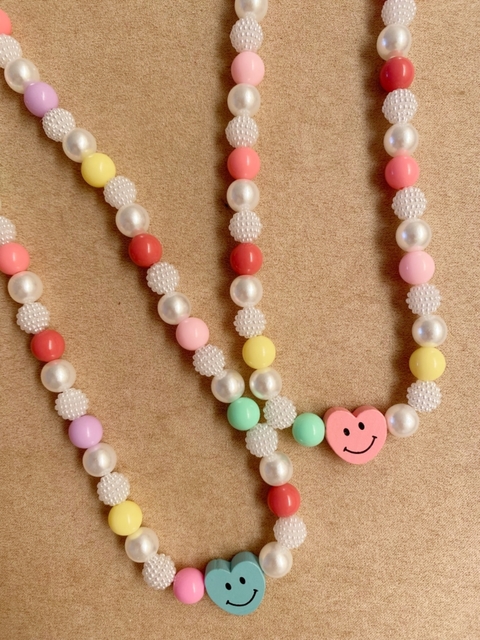 colar smile coração colorido