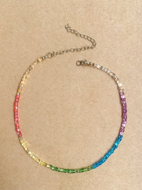 Colar vitrilhos coloridos 